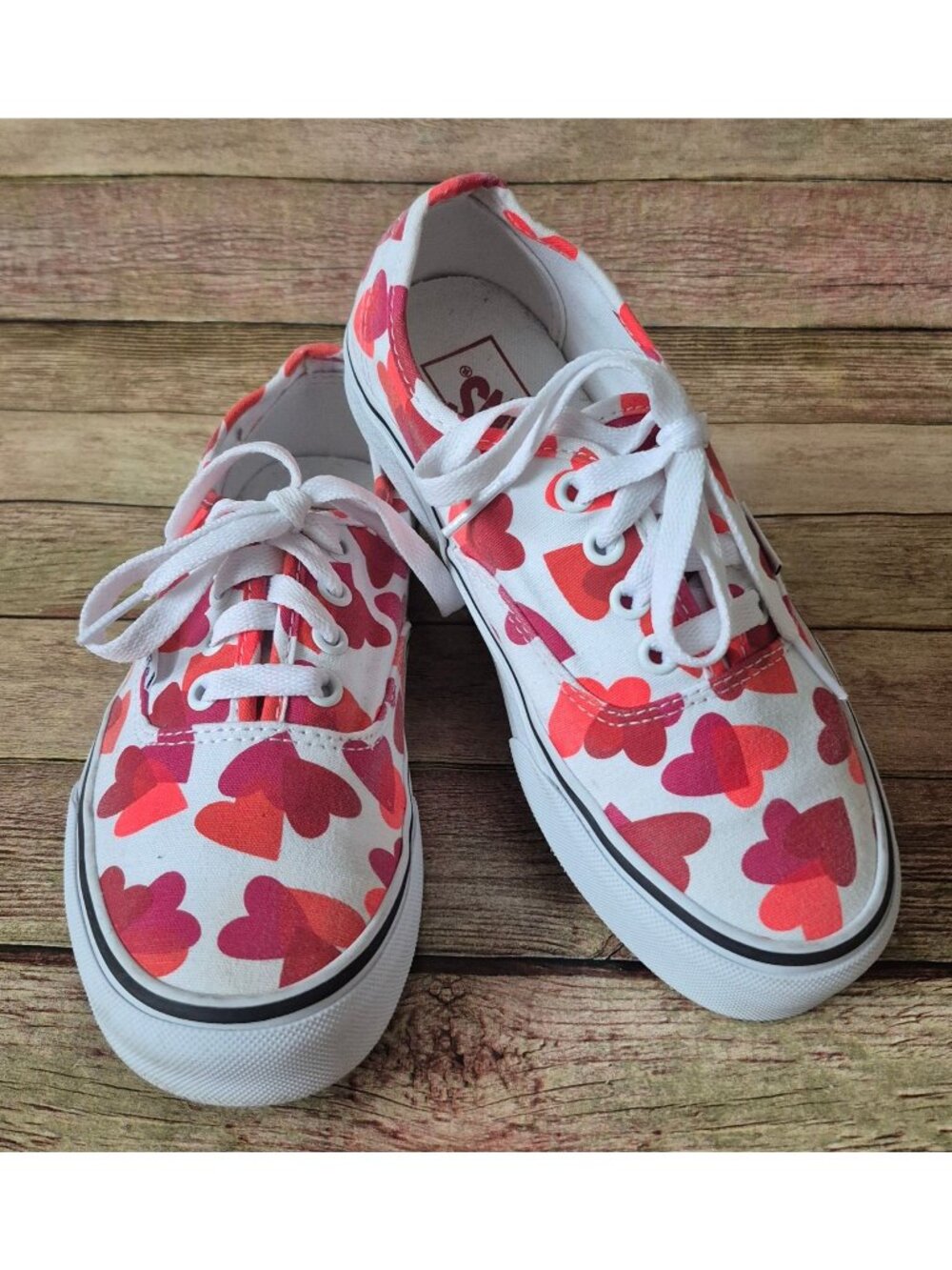 Girls Vans Authentic Size 4 Tennis Shoes Valentine Hearts Red White & Pink